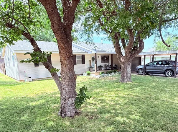 1003 Avenue B, Beaver, OK 73932