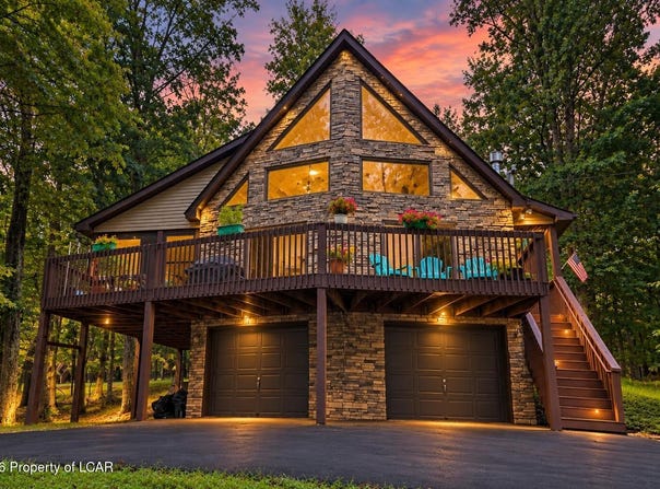 62 Susquehanna Drive, Hazleton, PA 18202
