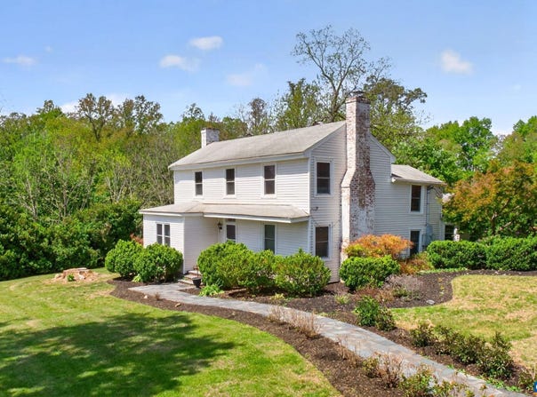 28 RIDGEWAY FARM CT, Keswick, VA 22947