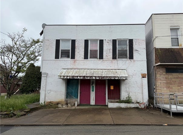 1047 Main Street, Republic, PA 15461