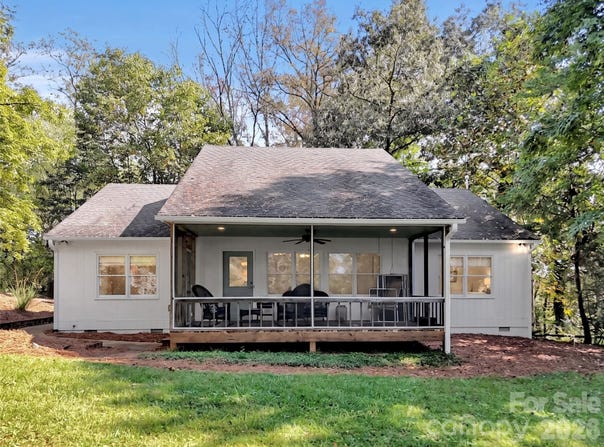 136 Buchanan Loop, Webster, NC 28779