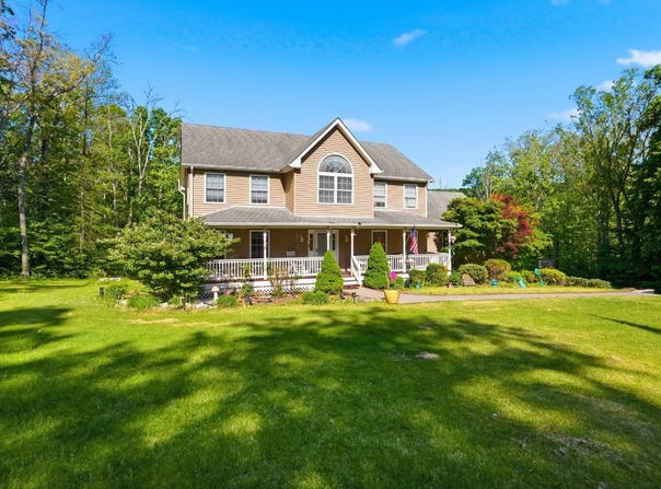185 Penaluna Road, Monroe, NY 10950