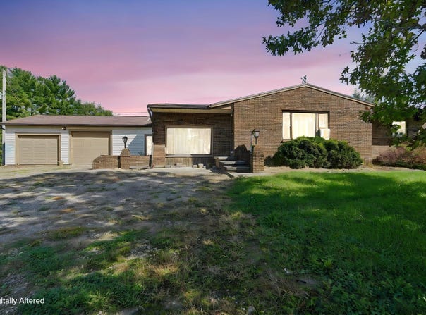 11894 State Route 56 E, Circleville, OH 43113
