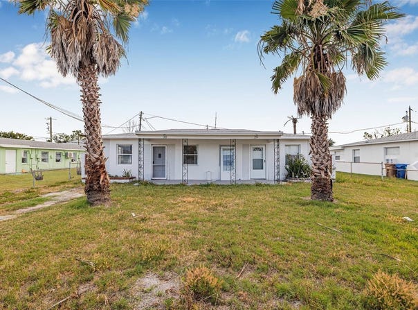 30 LYNN Way, MADEIRA BEACH, FL 33708