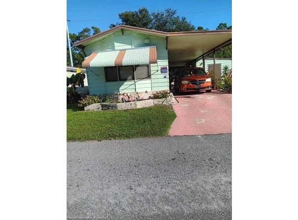 1300 Whisper Lake Boulevard, Sebring, FL 33870