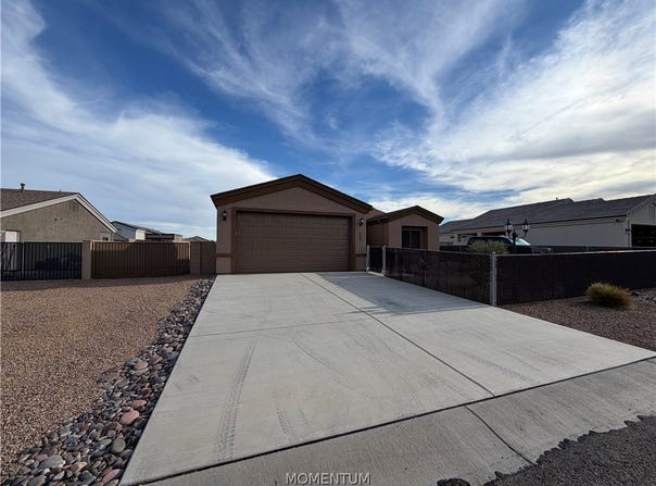 3268 E Double O Drive, Kingman, AZ 86409