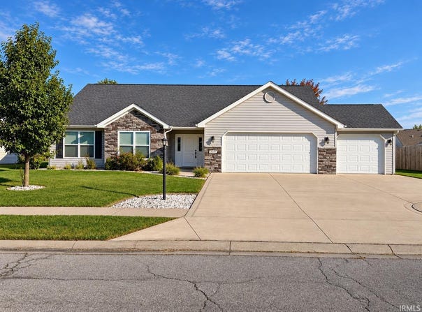 3029 E Pickett Lane, Columbia City, IN 46725