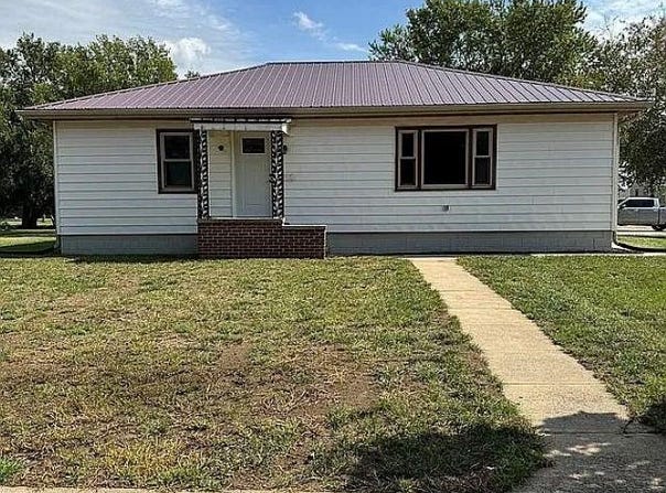 1101 Main St., Tyndall, SD 57066