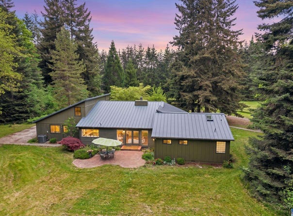 141 Maple leaf Lane, Sequim, WA 98382
