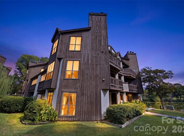 8157 Cedar Glen Drive, Charlotte, NC 28212