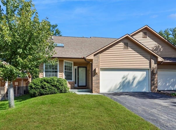 801 E Post Road SE, Cedar Rapids, IA 52403