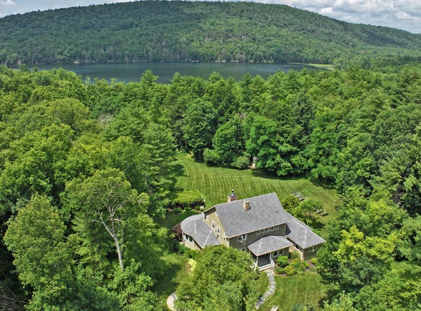 237 Long Pond Rd, Great Barrington, MA 01230