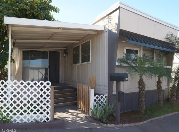 1045 Azusa, Covina, CA 91722