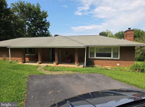 35 LAKE FRONT Road, FRONT ROYAL, VA 22630