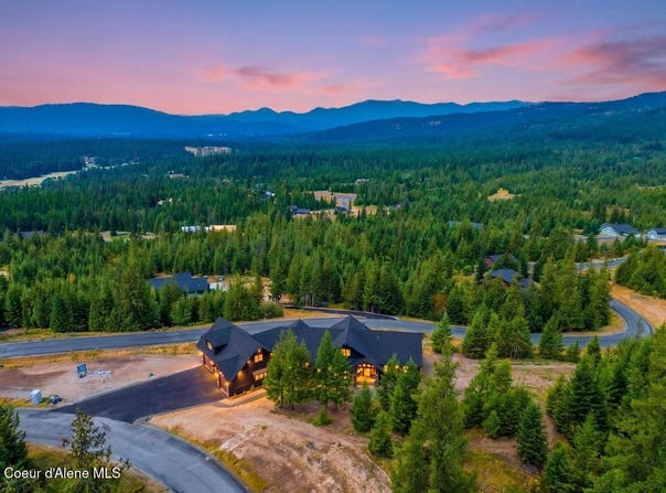 883 GROUSE MOUNTAIN Rd, Sagle, ID 83860