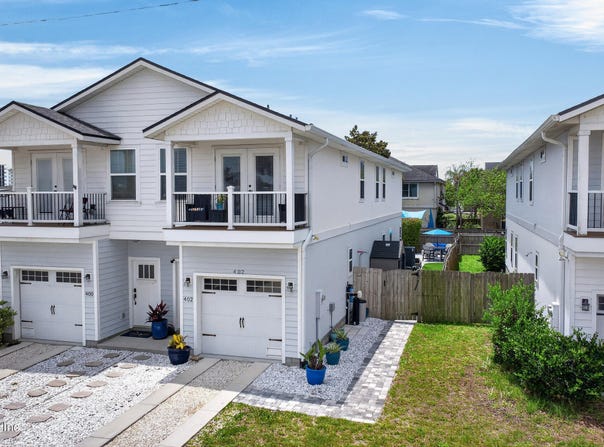 402 11TH Avenue S, Jacksonville Beach, FL 32250