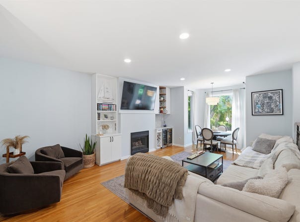 456 9TH ST, Hoboken, NJ 07030