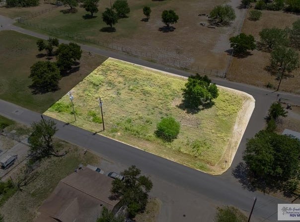 931 S GARZA AVE., LA JOYA, TX 78560