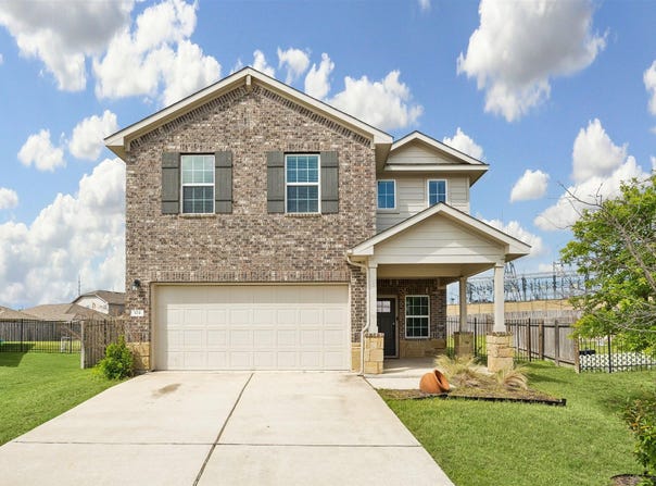 104 Blue Sage Dr, Leander, TX 78641