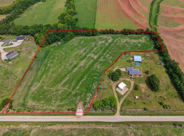 212th, Winfield, KS 67156