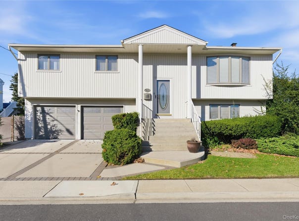 613 Smith Place, Oceanside, NY 11572