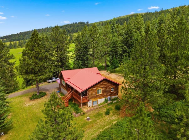 3132 Windfall Pass Rd, Plummer, ID 83851