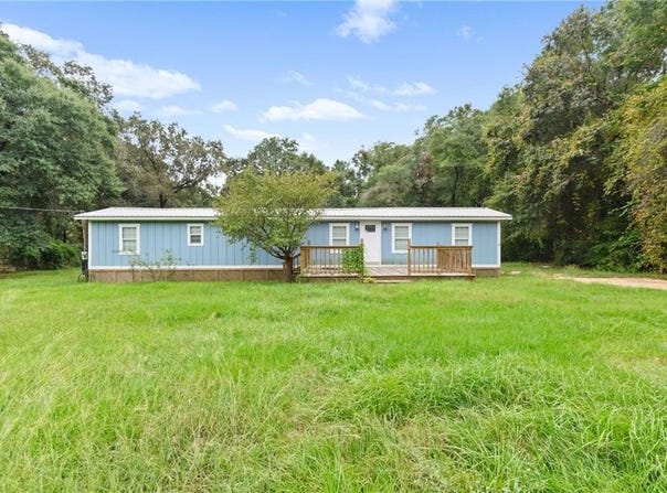 9671 Countryview Drive S, Wilmer, AL 36587