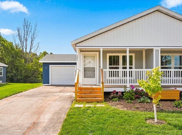 251 Panther Drive, Ellsworth, WI 54011