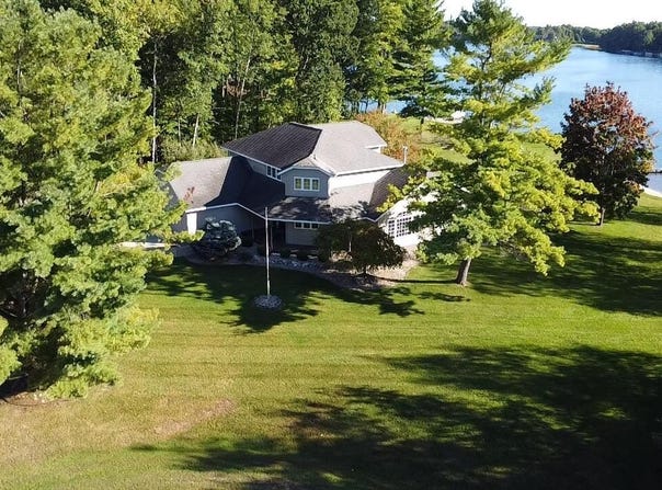 4760 QUEENS COURT, GLADWIN, MI 48624
