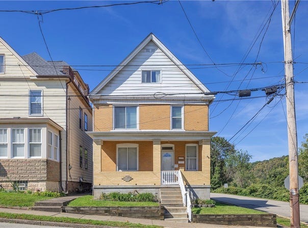 110 Hampton St, Wall Boro, PA 15148