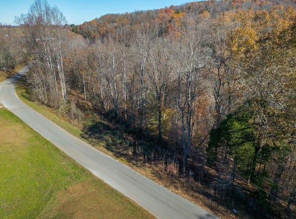 E Bethlehem Rd, Sparta, TN 38583