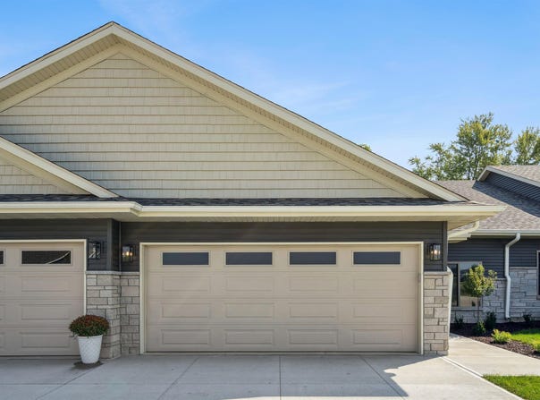 1789-3 Golf Course Boulevard, Independence, IA 50644
