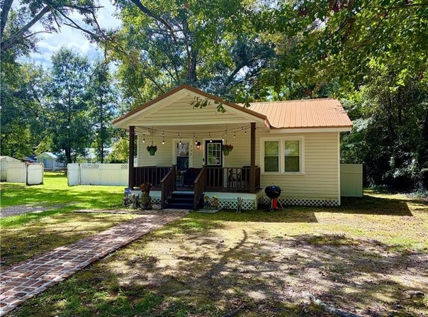 762 Lundys Lane, Mobile, AL 36606