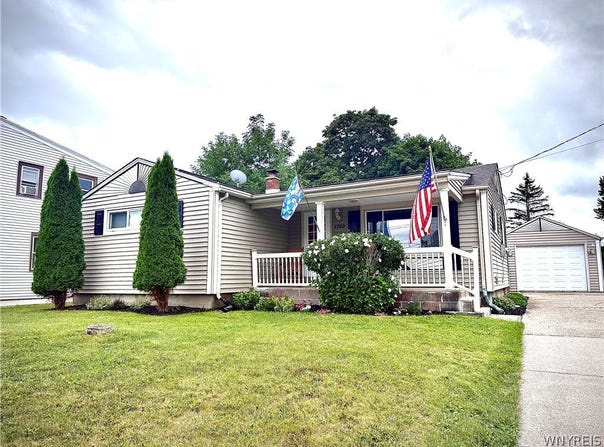 1700 Eggert Road, Amherst, NY 14226