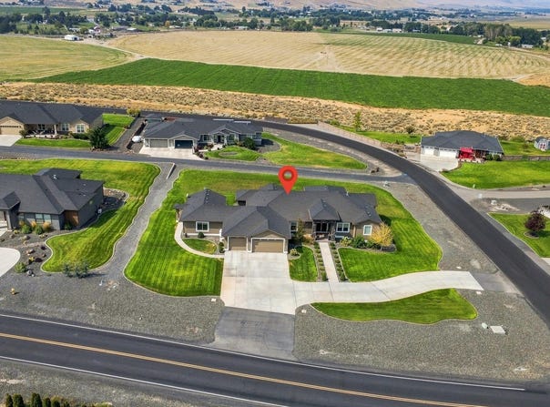 72305 E Reata Rd, Kennewick, WA 99338