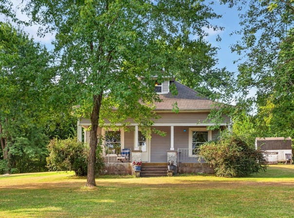 18540 E 1450 Road, Stockton, MO 65785