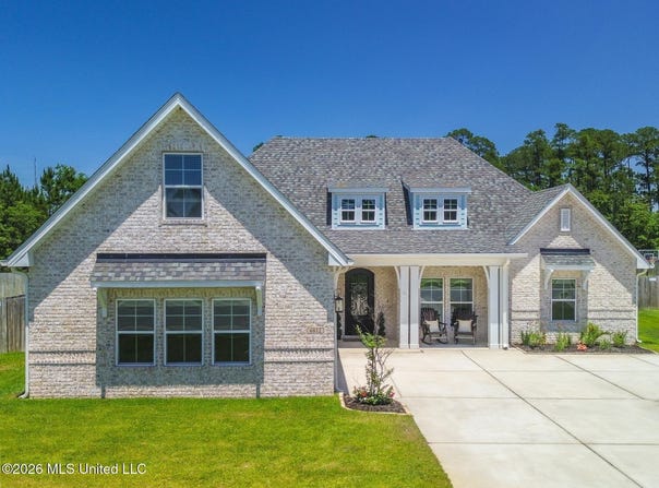 6812 Enclave Lane, Ocean Springs, MS 39564