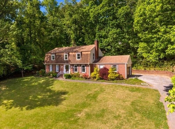 1005 Rocky Lane, DALTON, GA 30720