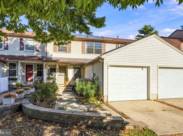 53 SOUTHGATE Drive, MOUNT LAUREL, NJ 08054