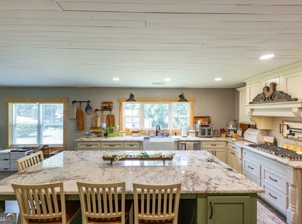 655 White Road, Thomaston, GA 30286