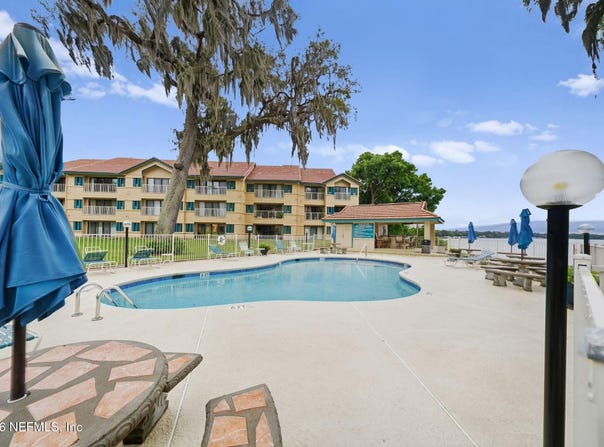 99 BROAD RIVER Place, Welaka, FL 32193