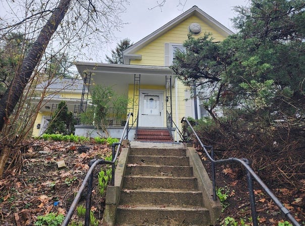 122 Sanborn St, Fitchburg, MA 01420