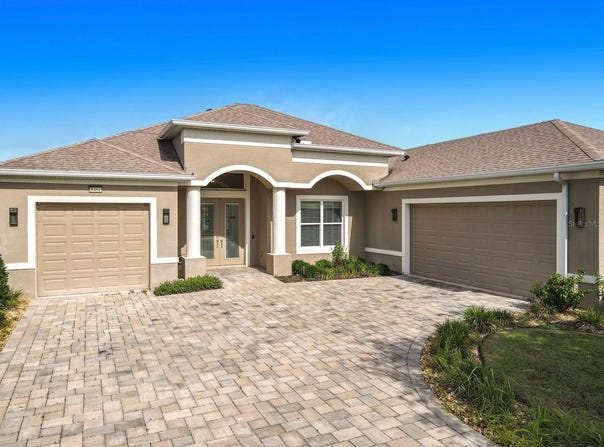 8461 BRIDGEPORT BAY Circle, MOUNT DORA, FL 32757