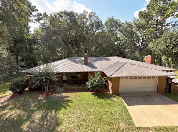 911 Stephenson, Boston, GA 31626