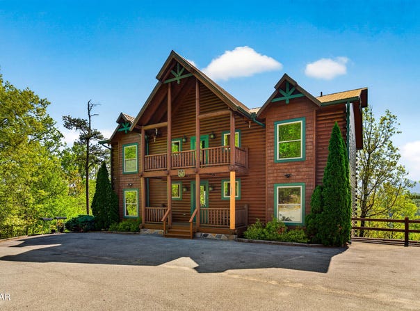1932 Thistle Thorn Trail, Sevierville, TN 37876