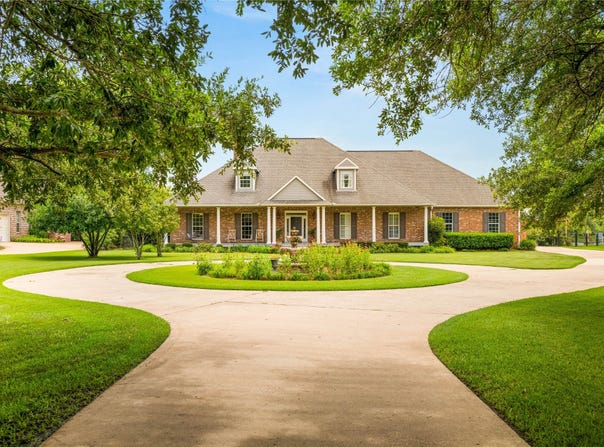 176 Starlight Pointe, Natchitoches, LA 71457