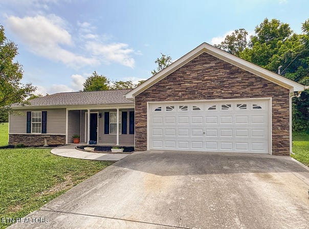 5000 Cattail Lane, Corryton, TN 37721