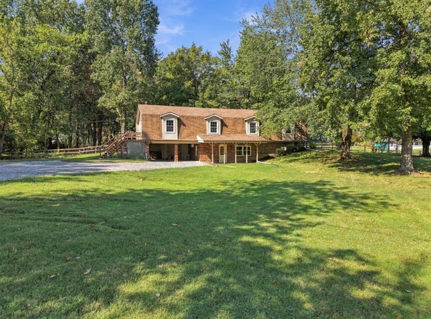 1998 Murray Highway, Benton, KY 42025