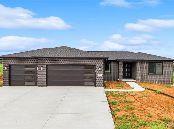 516 Hayden Drive, Waterloo, IL 62298