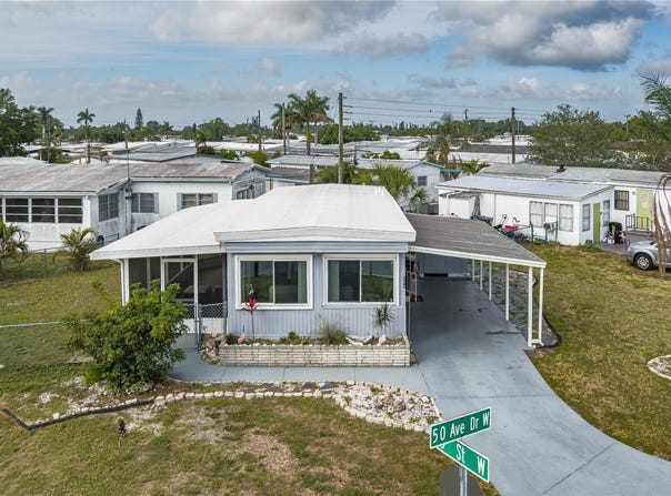 504 50TH AVENUE DR W, BRADENTON, FL 34207
